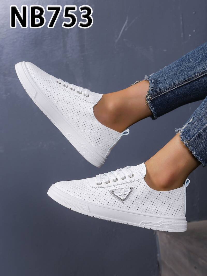 Buty sportowe damskie Roz 36-41 / 12 par 1